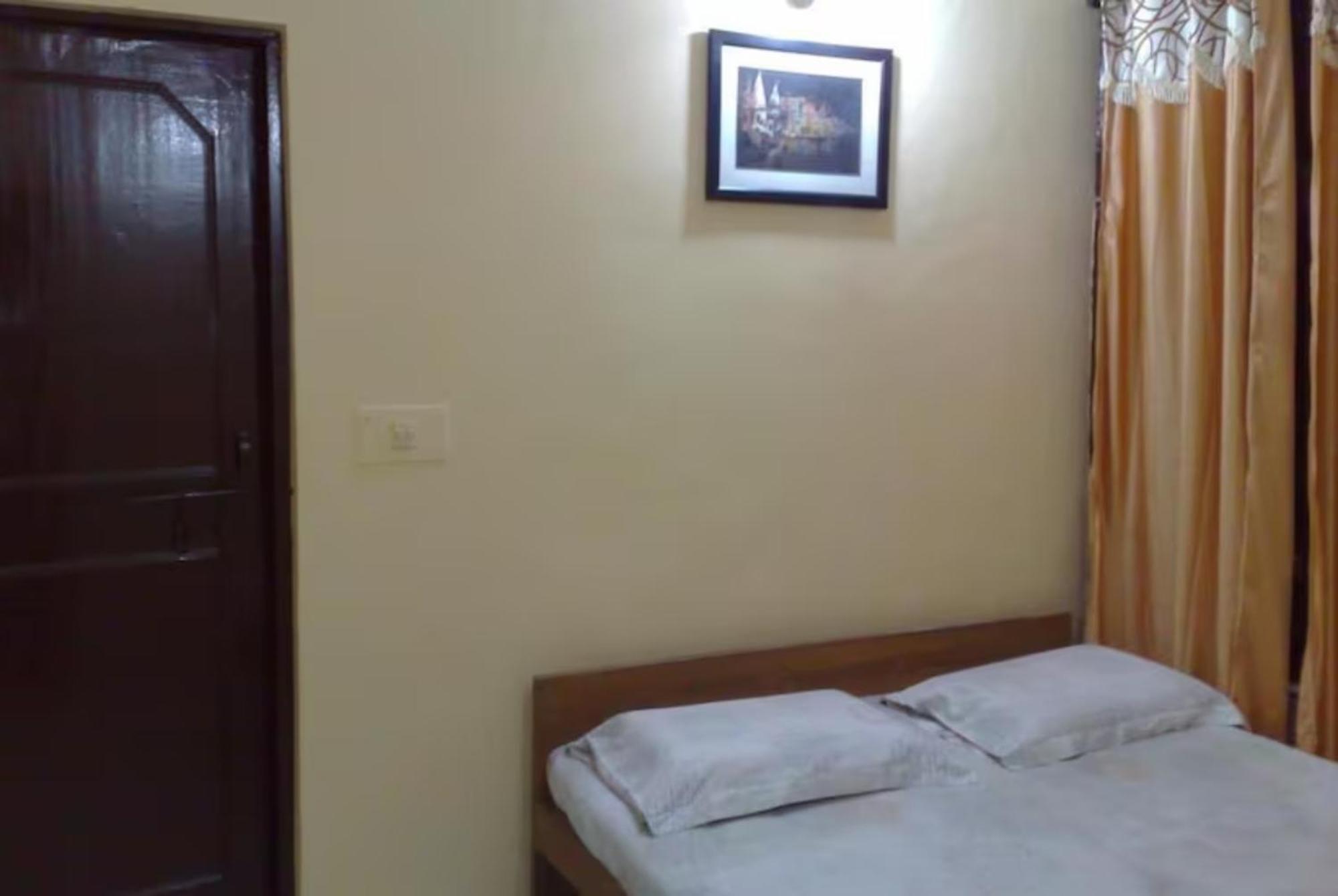 Grg Shanti Guest House Varanasi Near Manikarnika Ghat Exterior foto