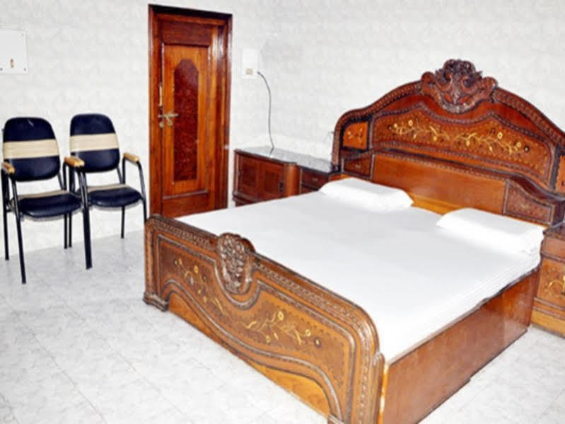 Grg Shanti Guest House Varanasi Near Manikarnika Ghat Exterior foto